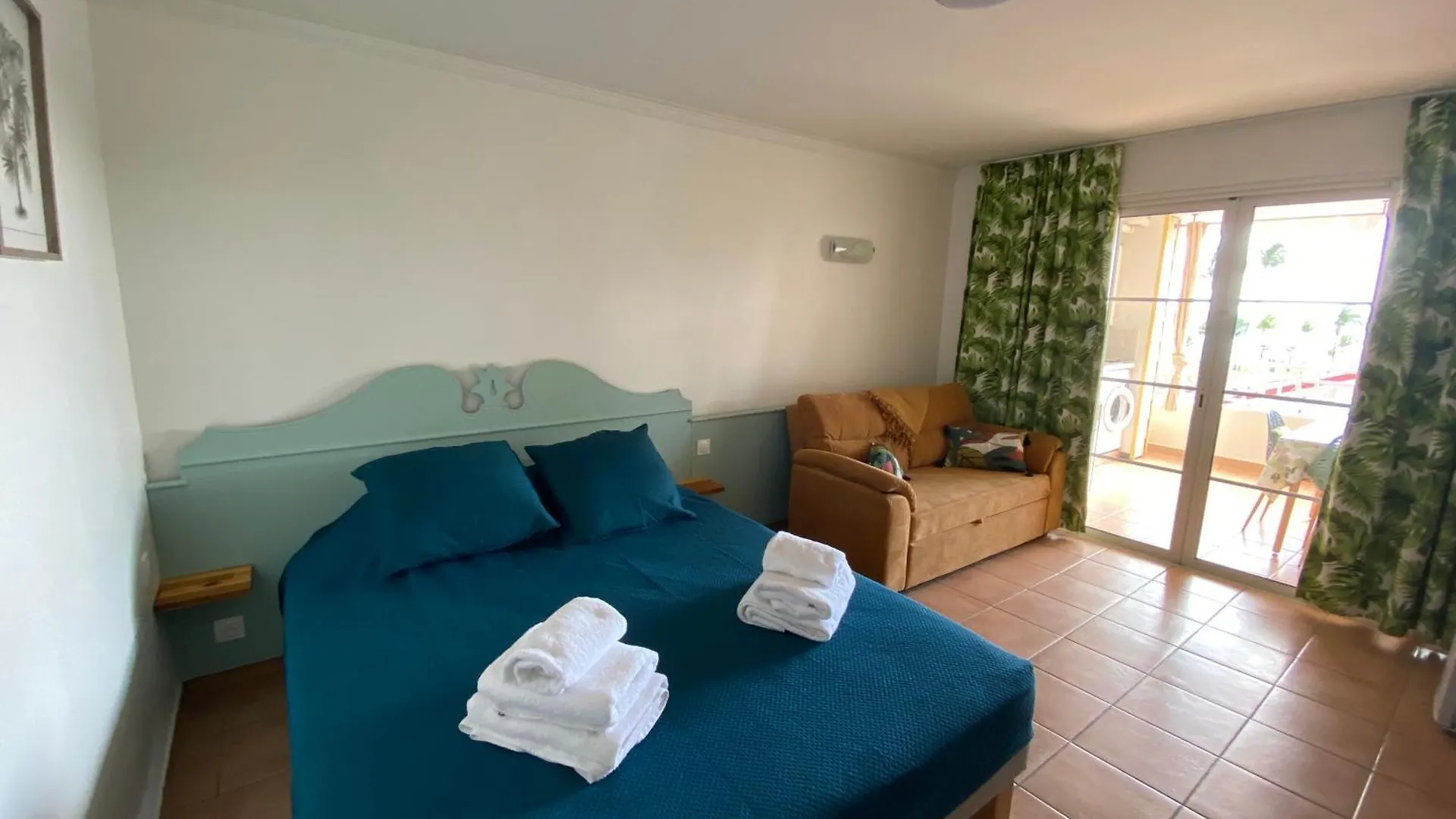 Studio Vue Mer Sur Sainte-Anne Tiborddemer
